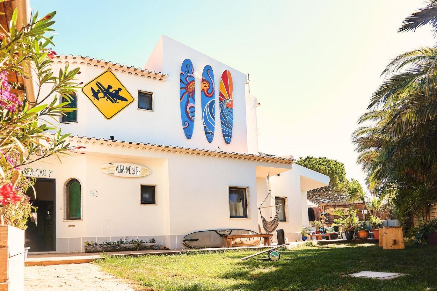 Algarve Surf Camp & Hostel Sagres Exterior photo