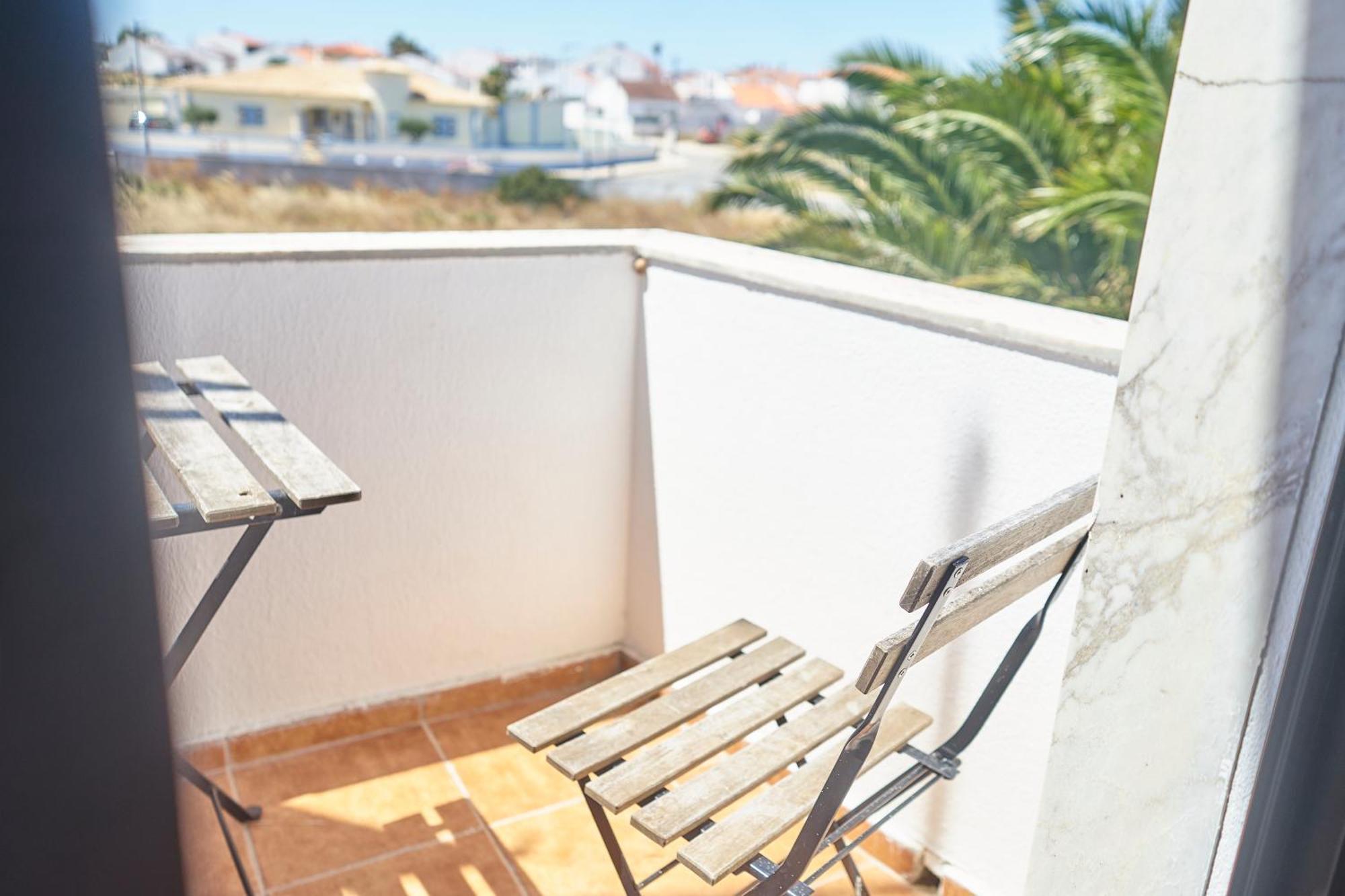 Algarve Surf Camp & Hostel Sagres Exterior photo